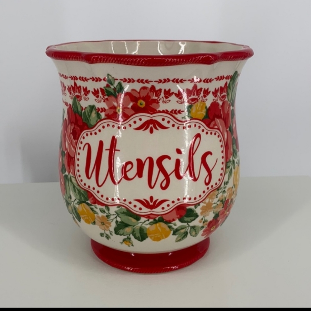 PIONEER WOMAN RED VINTAGE KITCHEN LOT